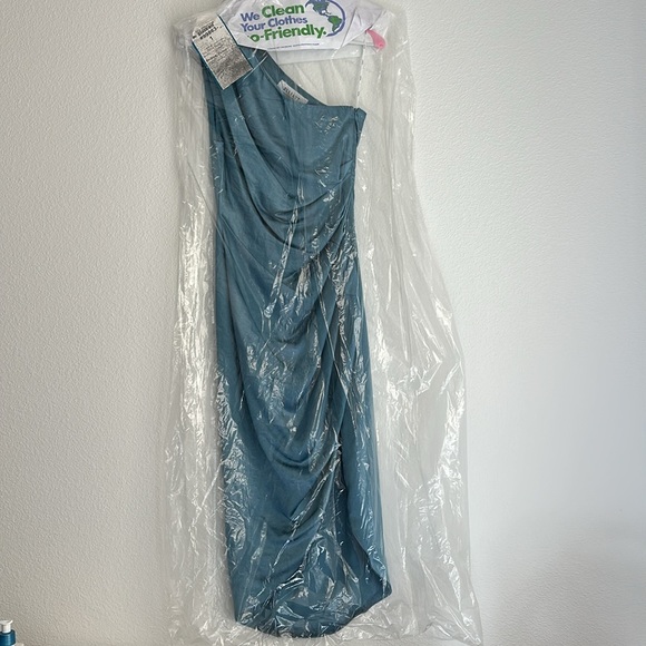 Cassini Dress in Blue (Revolve) - Picture 6 of 7